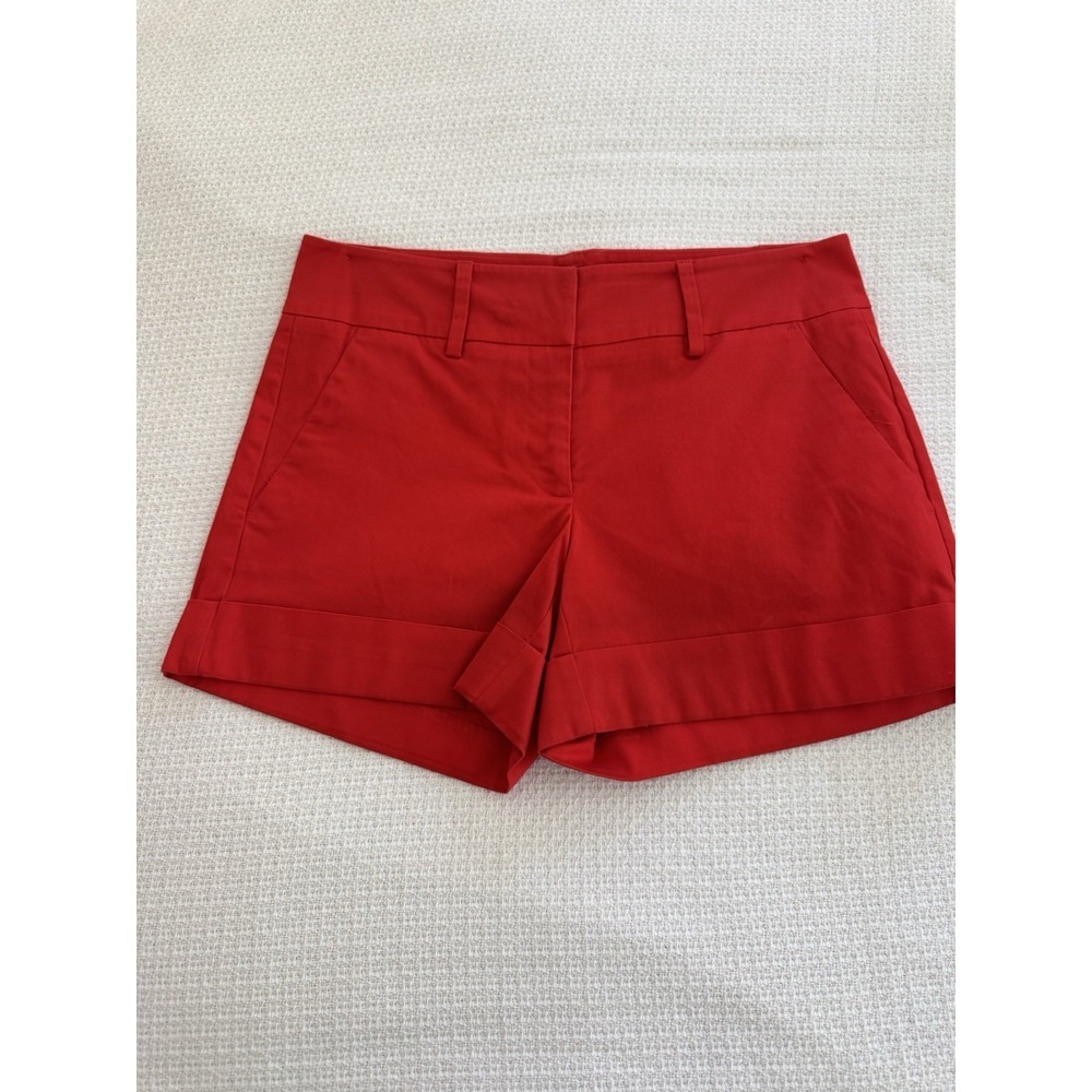 New York & Company 7th Avenue Design Studio Red Cuffed Shorts Size 4 READ BELOW